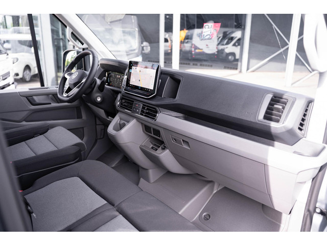 Volkswagen Crafter 2.0 TDI 140 pk L3H2 DSG Aut. Nwe Model BPM vrij, Navi, Camera, Trekhaak 3.000 kg, LED Koplampen, 3-Zits