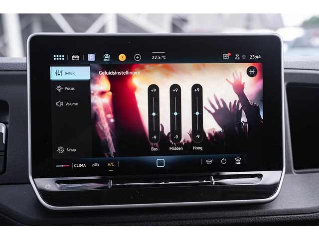 Volkswagen Crafter 2.0 TDI 140 pk L3H2 DSG Aut. Nwe Model BPM vrij, Navi, Camera, Trekhaak 3.000 kg, LED Koplampen, 3-Zits