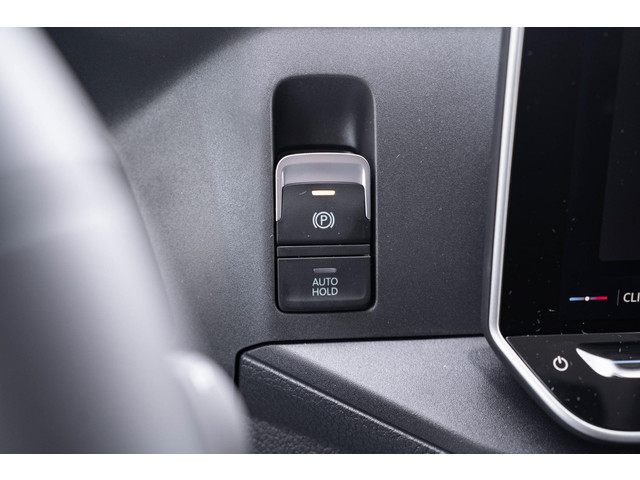 Volkswagen Crafter 2.0 TDI 140 pk L3H2 DSG Aut. Nwe Model BPM vrij, Navi, Camera, Trekhaak 3.000 kg, LED Koplampen, 3-Zits