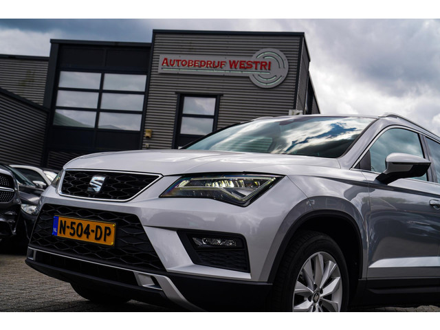 Seat Ateca 1.0 EcoTSI Style Business Intense | LED koplampen | Achteruitrijcamera | Climatronic airco | Multifunctioneel stuur |