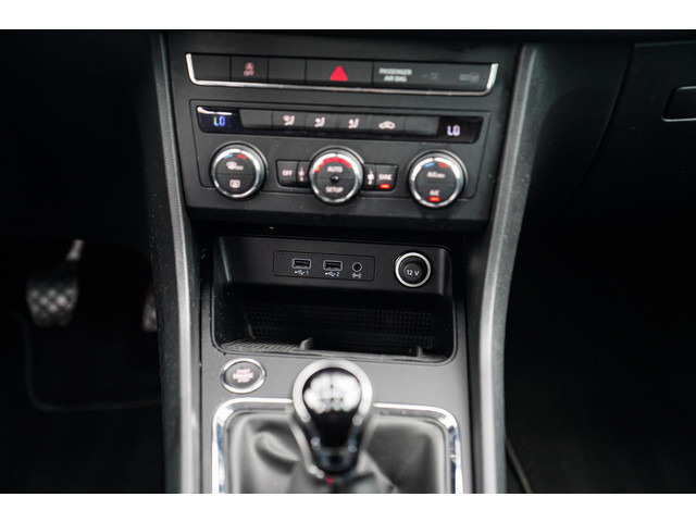 Seat Ateca 1.0 EcoTSI Style Business Intense | LED koplampen | Achteruitrijcamera | Climatronic airco | Multifunctioneel stuur |