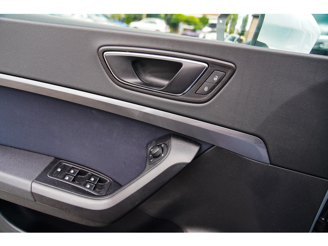 Seat Ateca 1.0 EcoTSI Style Business Intense | LED koplampen | Achteruitrijcamera | Climatronic airco | Multifunctioneel stuur |