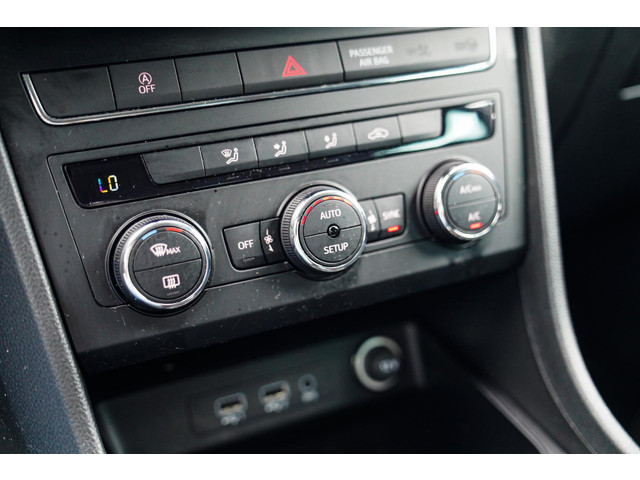 Seat Ateca 1.0 EcoTSI Style Business Intense | LED koplampen | Achteruitrijcamera | Climatronic airco | Multifunctioneel stuur |