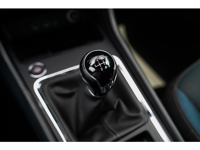 Seat Ateca 1.0 EcoTSI Style Business Intense | LED koplampen | Achteruitrijcamera | Climatronic airco | Multifunctioneel stuur |