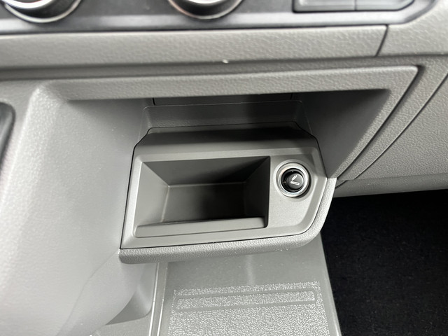 Volkswagen Crafter 35 2.0 TDI DC Open laadbak Airco Cruise controle Pick-up Euro 6 Parkeerhulp achter evt 2500kg trekgewicht 6 persoons p-up bakwag