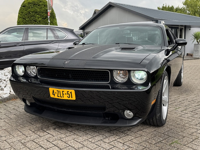 dodge-challenger-6.1-srt8-2010-zwart-schuifdak-youngtimer-59.000km