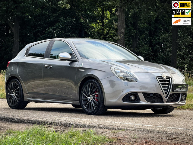 alfa-romeo-giulietta-1.7-tbi-quadrifoglio-verde---clima---cruise---navi---dab---grigio-magnesio---pdc---sportstoelen--