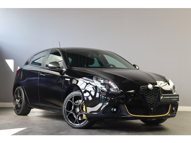 alfa-romeo-giulietta-1.4-turbo-sport-navigatiesysteem-parkeersensoren-voor-en-achter-licht-regensensor