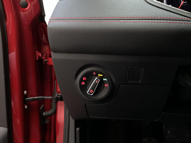 Seat Ibiza 1.0 TSI FR Business Intense Virtual Cockpit LED Camera Navigatie DAB+