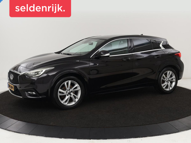 infiniti-q-q30-1.6t-business-executive---panoramadak---leder---stoelverwarming---trekhaak---navigatie---climate-control---cruise-control