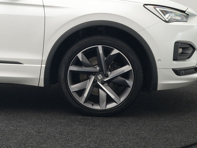Seat Tarraco 1.4 TSI e-Hybrid FR Plug in Hybrid 245pk PHEV | Trekhaak af Fabriek | Adaptive Cruise | 360 Camera | Half Lederen Sportstoelen M
