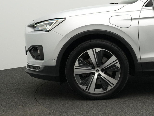 Seat Tarraco 1.4 TSI e-Hybrid 245 pk DSG PHEV Xcellence | Panoramadak | Trekhaak | Leder | Geheugenstoel | Adaptief onderstel | Rondomzicht c