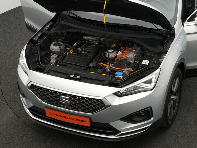 Seat Tarraco 1.4 TSI e-Hybrid 245 pk DSG PHEV Xcellence | Panoramadak | Trekhaak | Leder | Geheugenstoel | Adaptief onderstel | Rondomzicht c