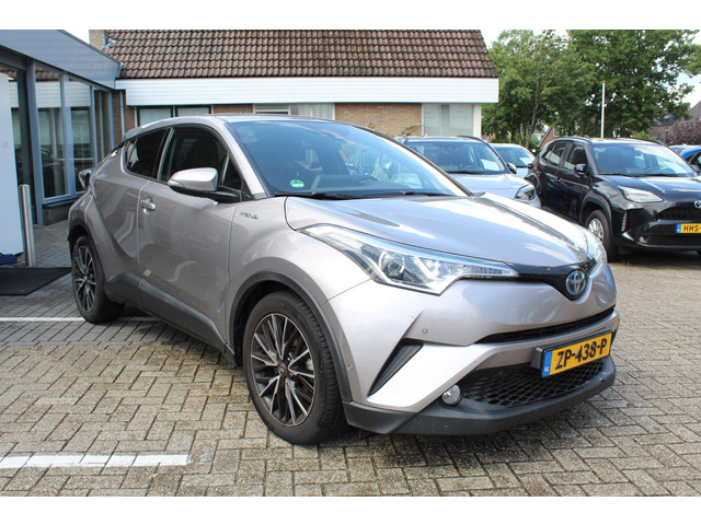 toyota-c-hr-1.8-hybrid-executive-afn.trekhaak-dodehoekdetectie-keyless-jbl-stoelverw.-led-navi-clima-sensoren-v-a