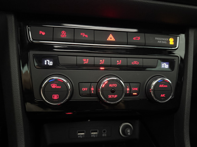 Seat Ateca 1.5 TSI FR | 360° | Pano | LED | Trekh. | Virtual | Sfeerver. | Carplay l NAP