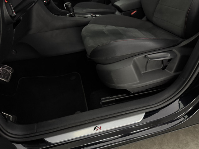 Seat Ateca 1.5 TSI FR | 360° | Pano | LED | Trekh. | Virtual | Sfeerver. | Carplay l NAP