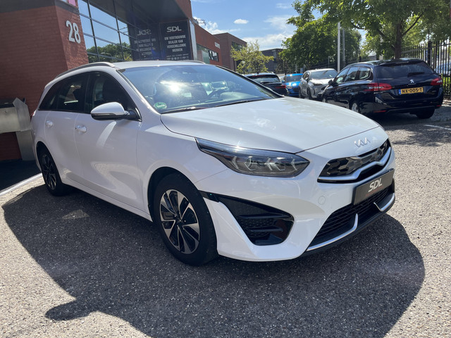 kia-ceed-sportswagon-1.6-gdi-phev-dynamicline----full-led----keyless----camera-sensoren----stoel-stuurverwarming----navi-carplay---