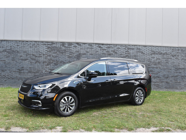 chrysler-pacifica-hybrid-btw-auto-plugin-hybride-7-persoons