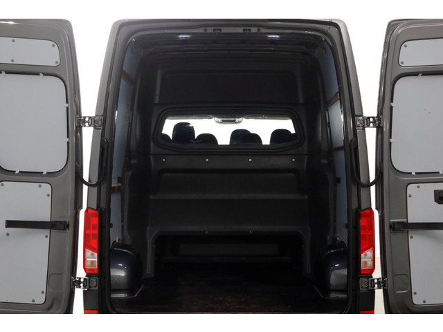 Volkswagen Crafter 35 2.0 TDI 177pk L3H3 (L2H2) DSG-Automaat D.C. Highline LED ACC Navi 03-2019