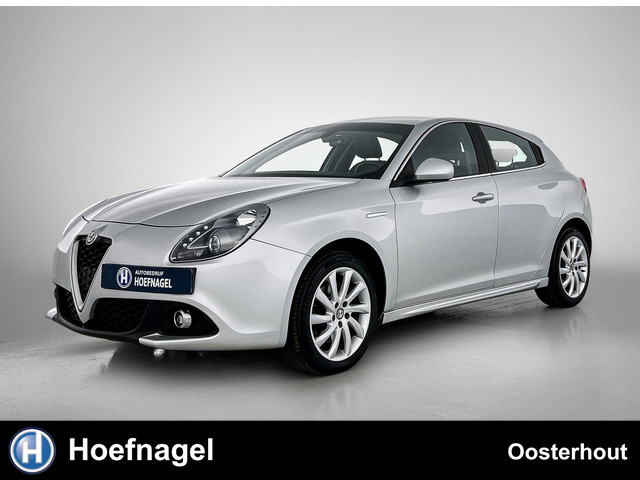 alfa-romeo-giulietta-1.4-turbo-multiair-automaat---lederen-bekleding---climate-control---trekhaak---parkeersensoren