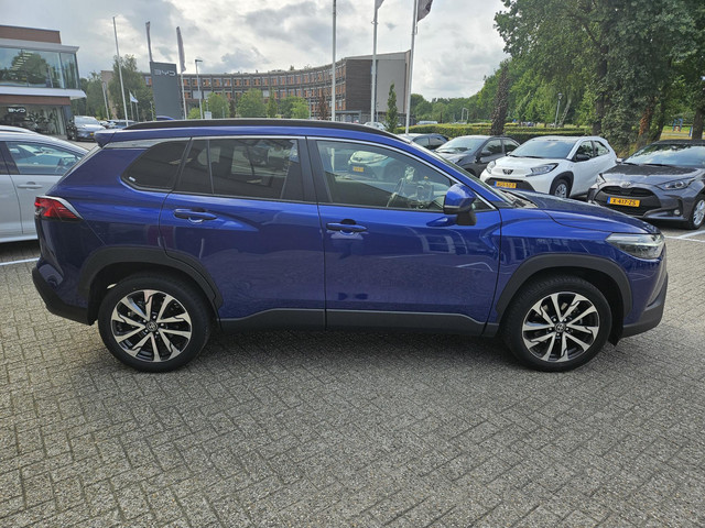 toyota-corolla-cross-hybrid-140-style-blind-spot-el-achterklep-keyless-ad-cruise-lm-velgen-led-clima-apple-android-nl-auto