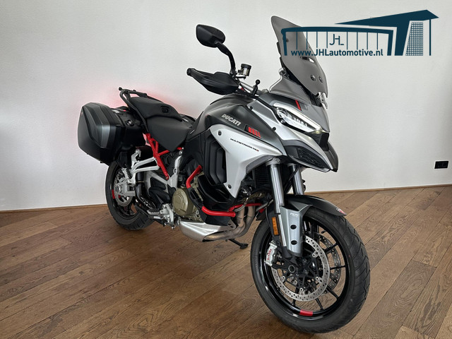 ducati-multistrada-v4-s-travel--radar-fabrieksgarantienieuwstaatdealer-ohkoffers