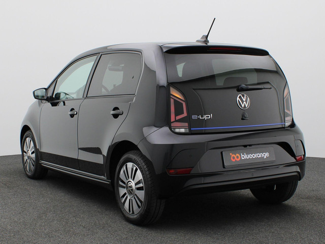 Volkswagen e-up! Max 260 km range Cruise, CCS, Stoel- en voorruitverwarming, achteruitrijcamera, Parkeerhulp achter, 15'' lichtmetaal