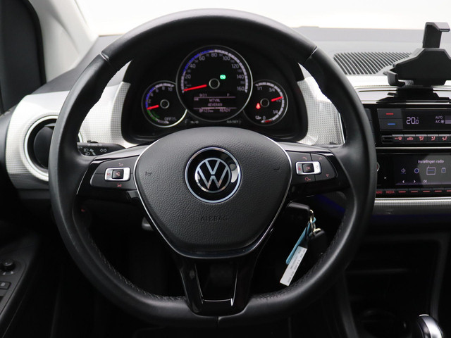 Volkswagen e-up! Max 260 km range Cruise, CCS, Stoel- en voorruitverwarming, achteruitrijcamera, Parkeerhulp achter, 15'' lichtmetaal