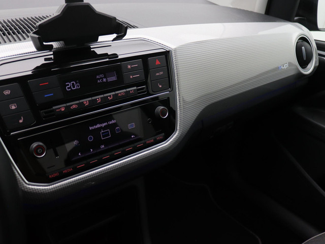 Volkswagen e-up! Max 260 km range Cruise, CCS, Stoel- en voorruitverwarming, achteruitrijcamera, Parkeerhulp achter, 15'' lichtmetaal