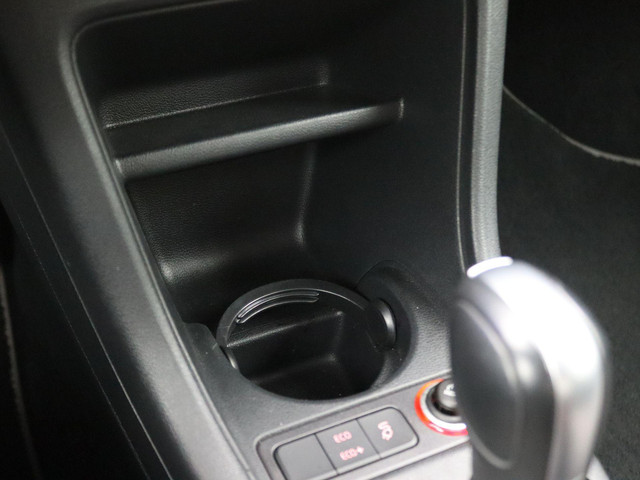 Volkswagen e-up! Max 260 km range Cruise, CCS, Stoel- en voorruitverwarming, achteruitrijcamera, Parkeerhulp achter, 15'' lichtmetaal