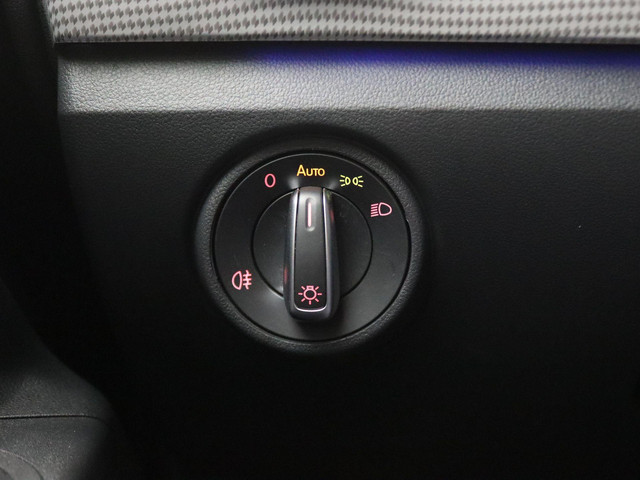 Volkswagen e-up! Max 260 km range Cruise, CCS, Stoel- en voorruitverwarming, achteruitrijcamera, Parkeerhulp achter, 15'' lichtmetaal