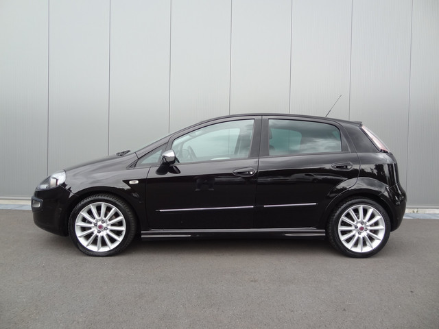 fiat-punto-evo-1.4-16v---135-pk---leder---stoelv---climate---cruise---5-drs