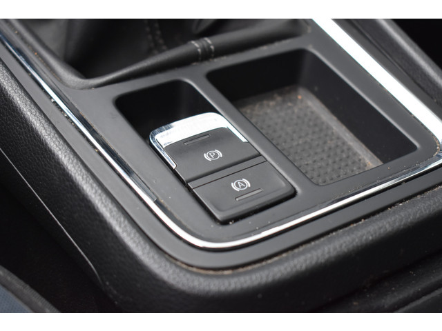 Seat Ateca 1.0 EcoTSI Style Business Intense LED | Virtual Cockpit | Carplay | Camera | DAB | Elek. Trekhaak | Navi | Clima | Cruise | PDC