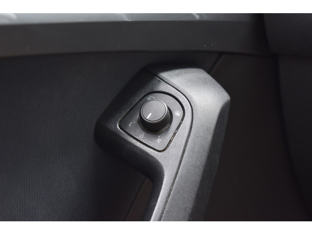 Seat Ateca 1.0 EcoTSI Style Business Intense LED | Virtual Cockpit | Carplay | Camera | DAB | Elek. Trekhaak | Navi | Clima | Cruise | PDC