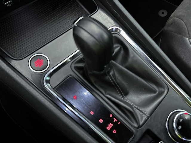 Seat Ateca 1.4 EcoTSI Xcellence Automaat | Navigatie | Camera | Trekhaak | Adaptive Cruise Control | Stoelverwarming