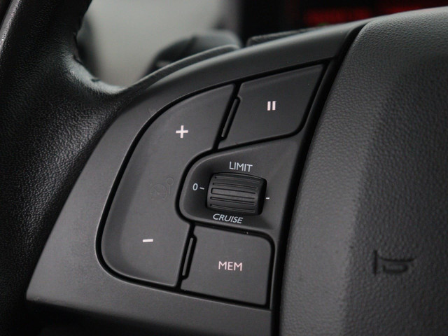Citroen C4 Cactus 1.2 PureTech Shine Automaat | Camera | Navigatie | Cruise Control