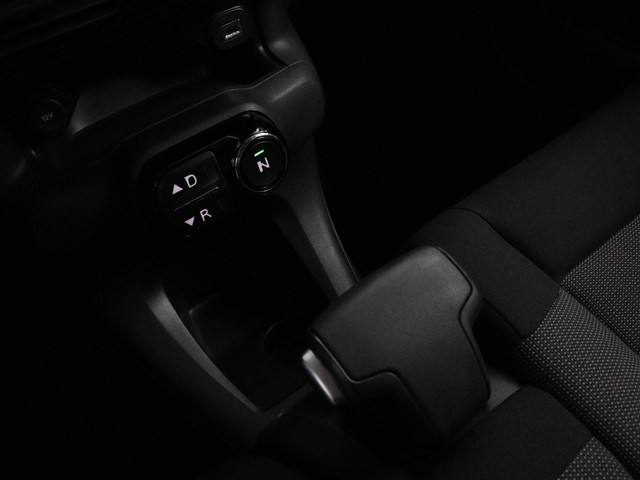 Citroen C4 Cactus 1.2 PureTech Shine Automaat | Camera | Navigatie | Cruise Control