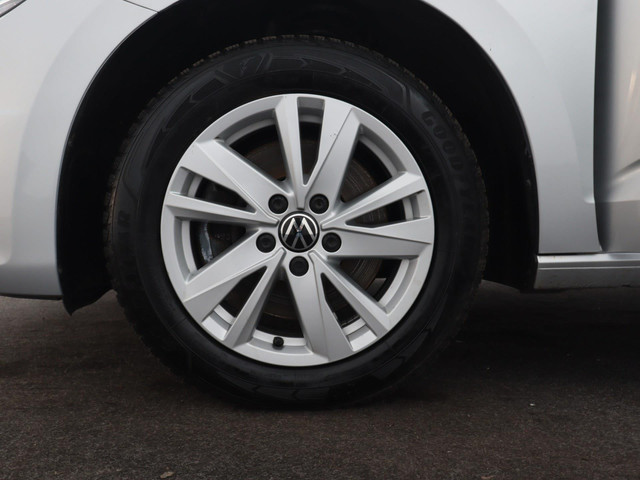 Volkswagen Touran 1.5 TSI Highline 7p Automaat | Stoelverwarming | Adaptive Cruise Control | Parkeersensoren | Apple CarPlay