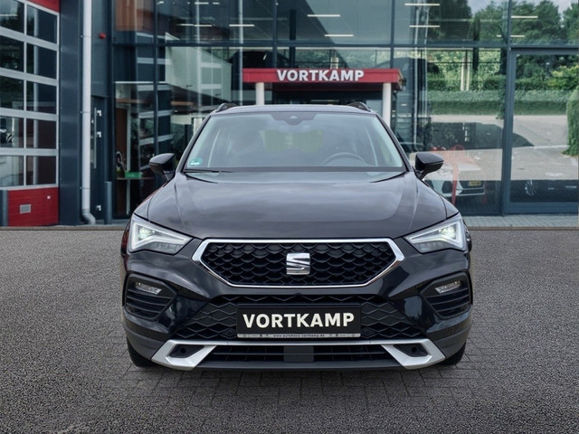 Seat Ateca 1.5 TSI DSG STYLE TREKHAAK NAVI CARPLAY ACC PDC STOELVERW E-KLEP