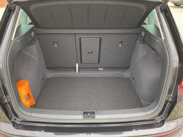 Seat Ateca 1.5 TSI DSG STYLE TREKHAAK NAVI CARPLAY ACC PDC STOELVERW E-KLEP
