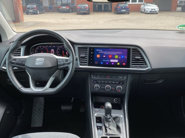 Seat Ateca 1.5 TSI DSG STYLE TREKHAAK NAVI CARPLAY ACC PDC STOELVERW E-KLEP
