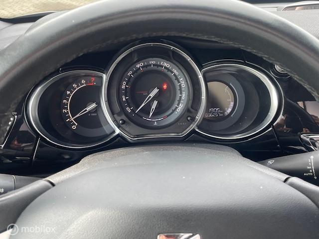 Citroen DS3 Cabrio So Chic | Sportstoelen | Navi | Clima|