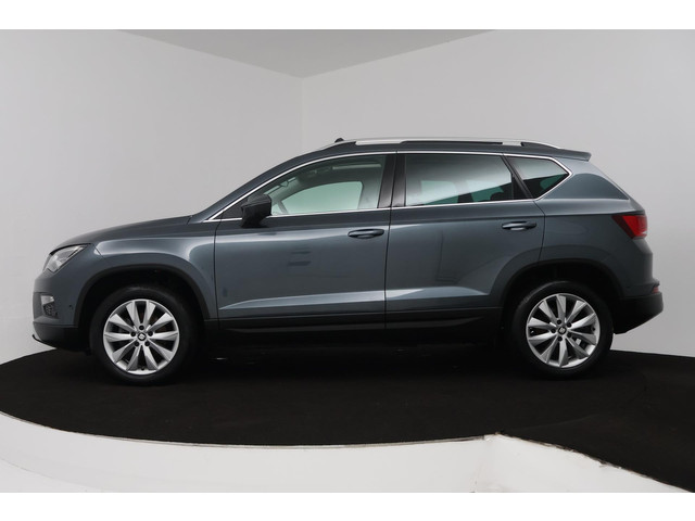 Seat Ateca 1.0 EcoTSI Style Business Intense (PANORAMADAK, STOELVERWARMING, DIGITALE COCKPIT, CAMERA, NAVIGATIE CARPLAY)