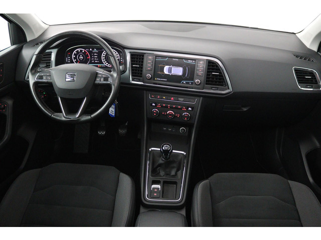 Seat Ateca 1.0 EcoTSI Style Business Intense (PANORAMADAK, STOELVERWARMING, DIGITALE COCKPIT, CAMERA, NAVIGATIE CARPLAY)