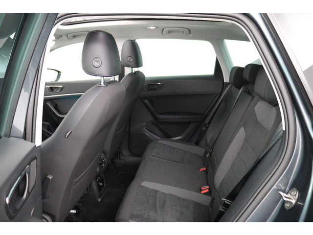 Seat Ateca 1.0 EcoTSI Style Business Intense (PANORAMADAK, STOELVERWARMING, DIGITALE COCKPIT, CAMERA, NAVIGATIE CARPLAY)