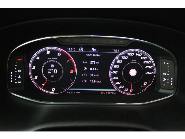 Seat Ateca 1.0 EcoTSI Style Business Intense (PANORAMADAK, STOELVERWARMING, DIGITALE COCKPIT, CAMERA, NAVIGATIE CARPLAY)