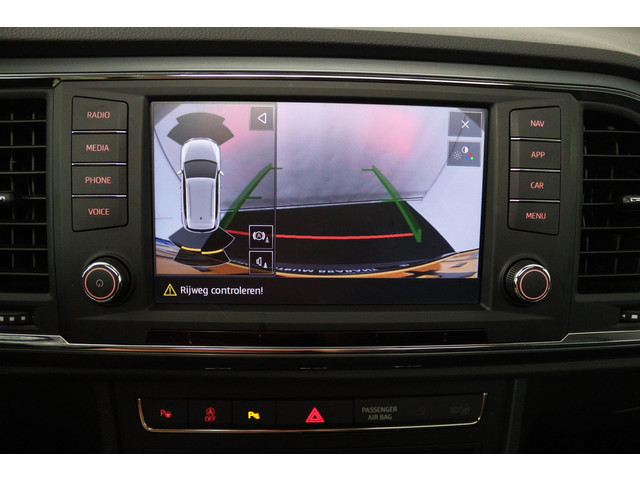 Seat Ateca 1.0 EcoTSI Style Business Intense (PANORAMADAK, STOELVERWARMING, DIGITALE COCKPIT, CAMERA, NAVIGATIE CARPLAY)