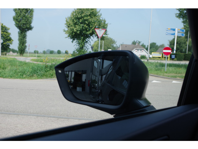 Seat Ateca 1.5 TSI 150 PK FR Business Intense, Cruise Control, Beats Audio, 360 Camera