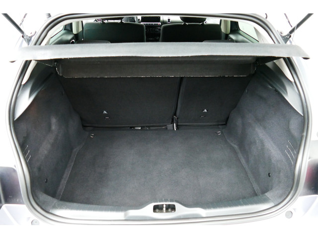 Citroen C4 Cactus 1.2 130pk Shine Plus. Camera, Navi, Clima, Cruise, StoelVerw, Haak 950kg