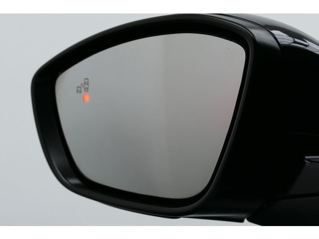Citroen C4 Cactus 1.2 130pk Shine Plus. Camera, Navi, Clima, Cruise, StoelVerw, Haak 950kg